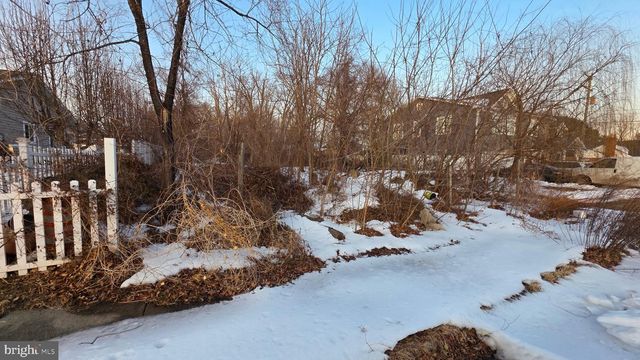 2908 E LEE AVE, Alexandria, VA 22306