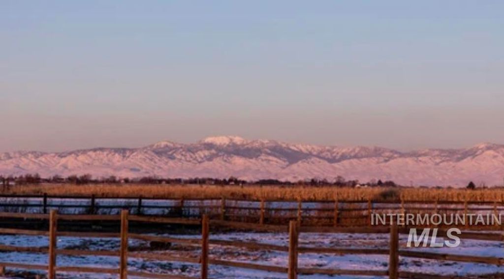 4545 E Hubbard, Kuna, ID 83634