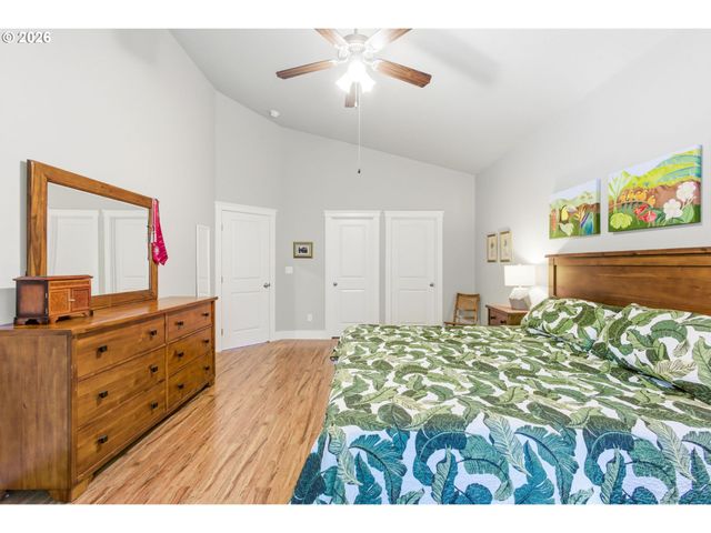 2418 EQUESTRIAN Loop S, Salem, OR 97302