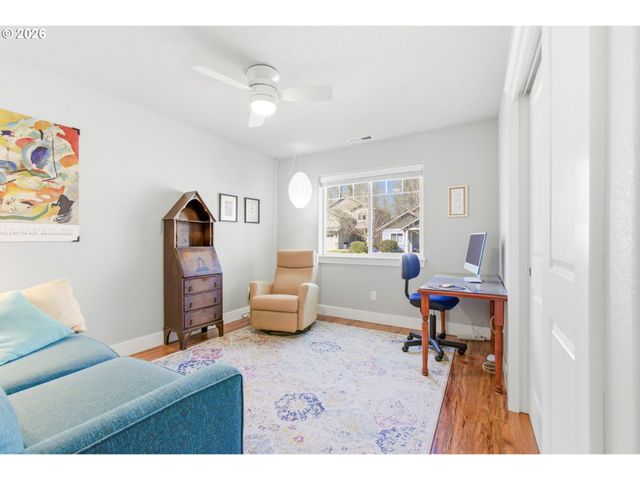 2418 EQUESTRIAN Loop S, Salem, OR 97302