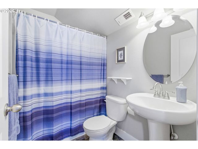 2418 EQUESTRIAN Loop S, Salem, OR 97302