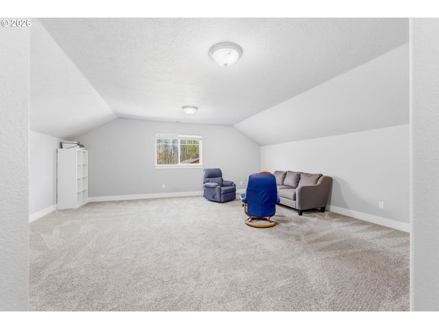 2418 EQUESTRIAN Loop S, Salem, OR 97302