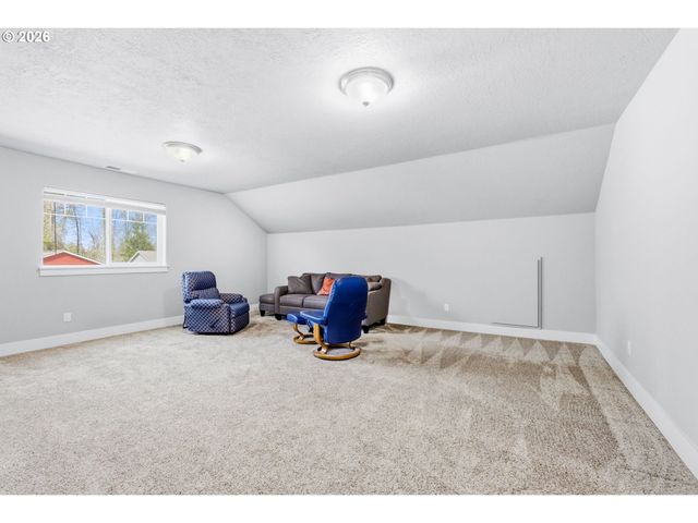 2418 EQUESTRIAN Loop S, Salem, OR 97302