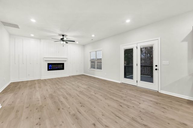 1125 Black Rock Rd, Clarksville, TN 37040