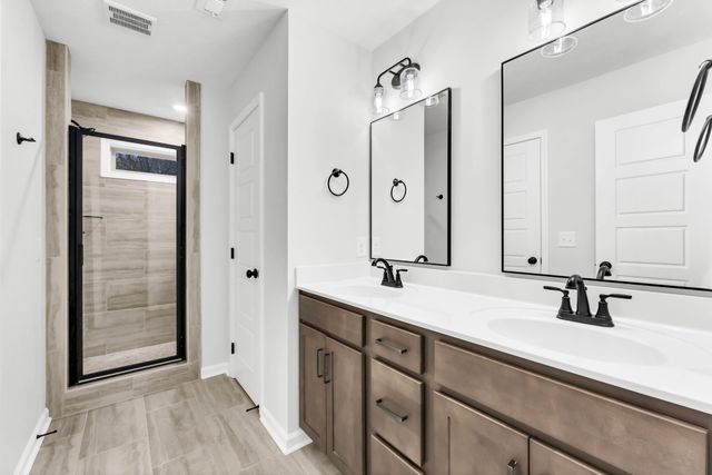 1125 Black Rock Rd, Clarksville, TN 37040