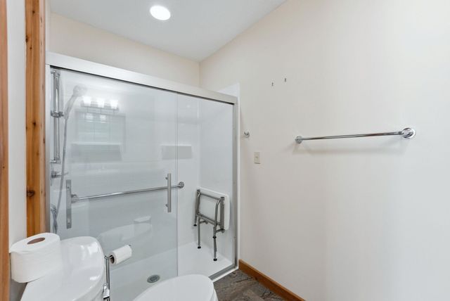 215 Lane 100 Pine Canyon Lk, Angola, IN 46703