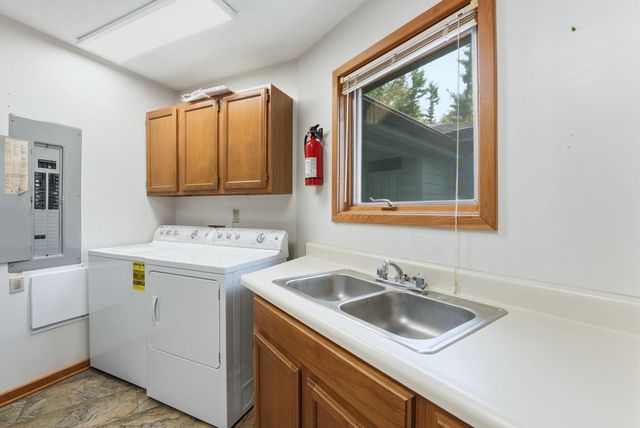 215 Lane 100 Pine Canyon Lk, Angola, IN 46703