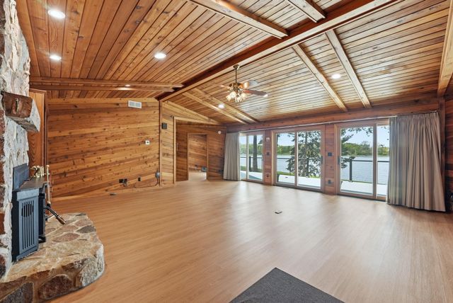 215 Lane 100 Pine Canyon Lk, Angola, IN 46703