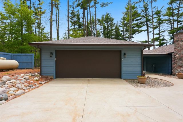 215 Lane 100 Pine Canyon Lk, Angola, IN 46703