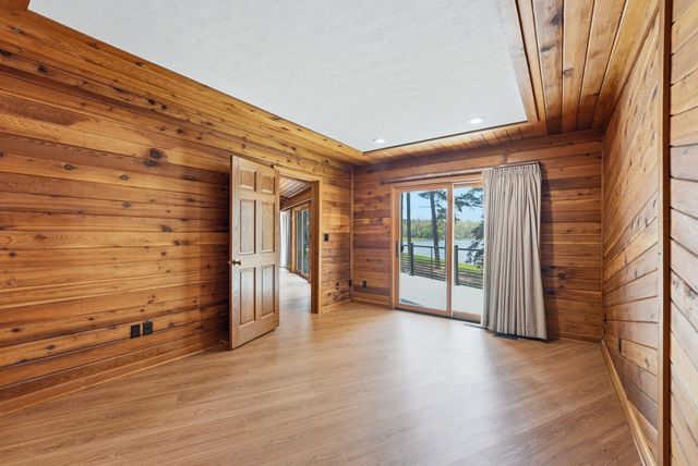 215 Lane 100 Pine Canyon Lk, Angola, IN 46703