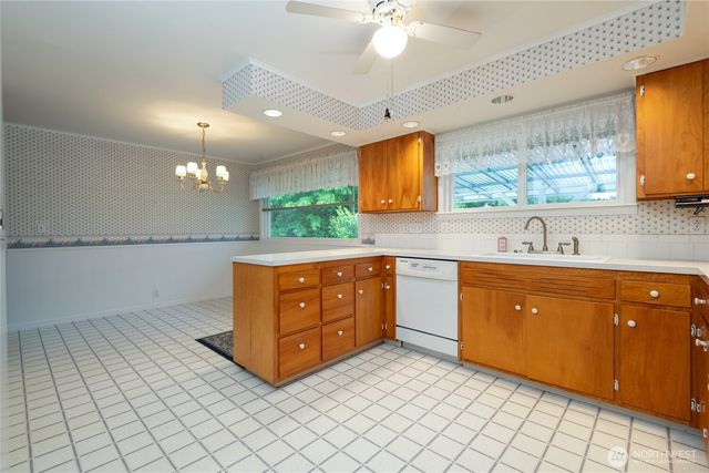 5330 77th Place NE, Marysville, WA 98270