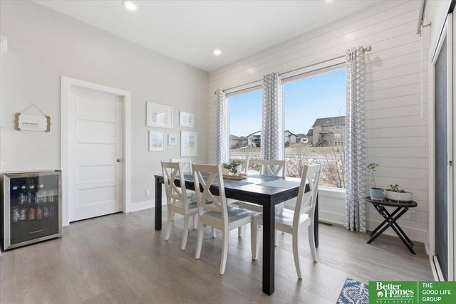 10360 S 103 Street, Papillion, NE 68046
