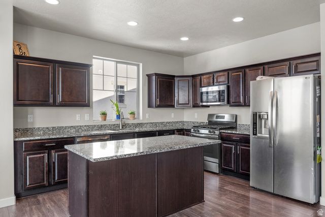 347 N MAPLE SHADE LN, Lindon, UT 84042