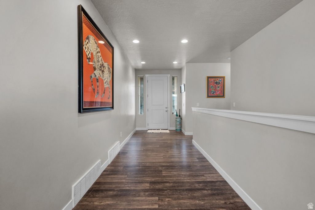 Image 2 of property listing at 347 N MAPLE SHADE LN, Lindon, UT 84042