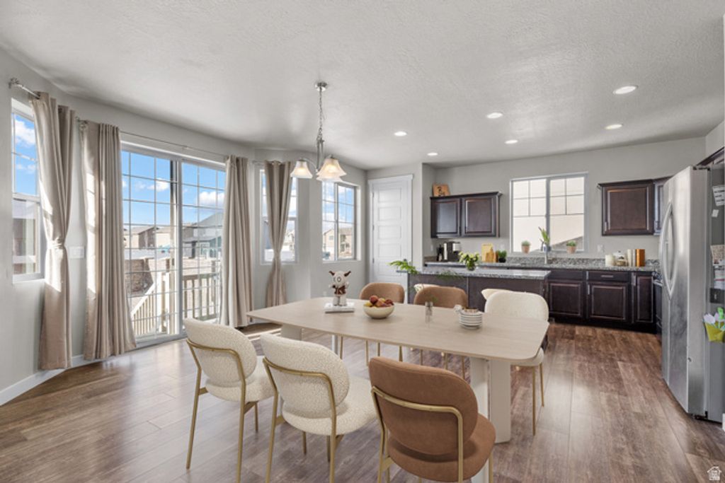 Image 4 of property listing at 347 N MAPLE SHADE LN, Lindon, UT 84042