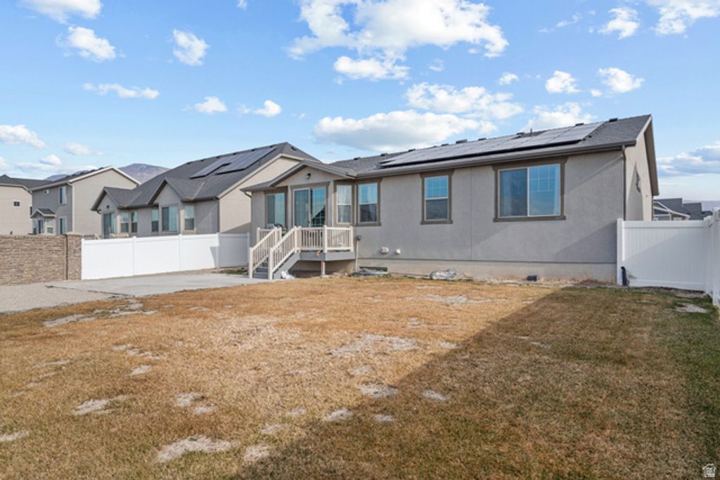 Image 31 of property listing at 347 N MAPLE SHADE LN, Lindon, UT 84042