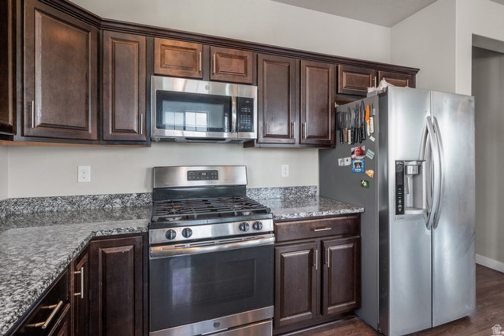 Image 8 of property listing at 347 N MAPLE SHADE LN, Lindon, UT 84042