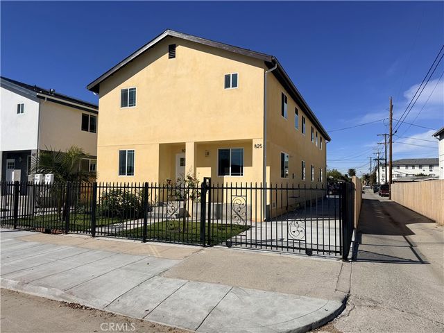 823 W G, Wilmington, CA 90744