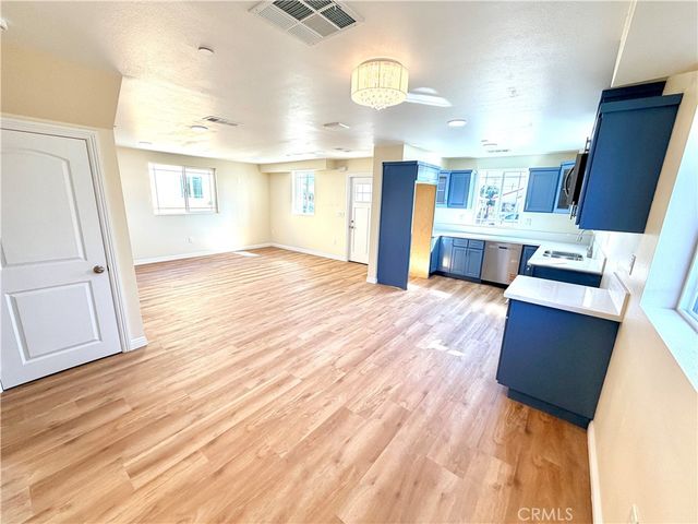 823 W G, Wilmington, CA 90744