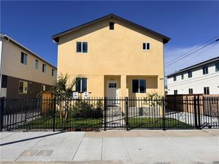 823 W G, Wilmington, CA 90744
