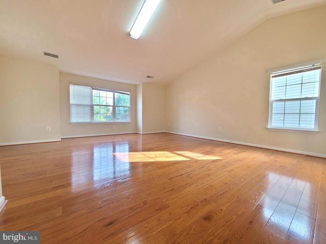 3746 KATIE PL, Triangle, VA 22172