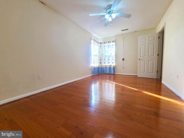 3746 KATIE PL, Triangle, VA 22172