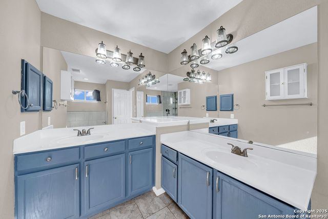 8103 Heritage Park, San Antonio, TX 78240