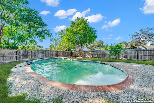 8103 Heritage Park, San Antonio, TX 78240