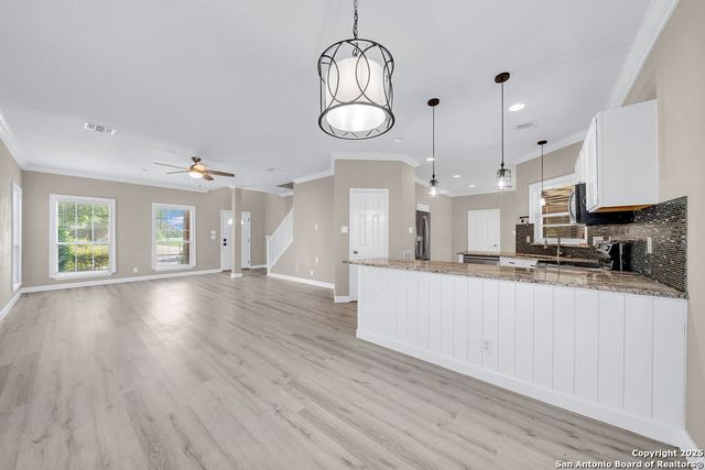 8103 Heritage Park, San Antonio, TX 78240