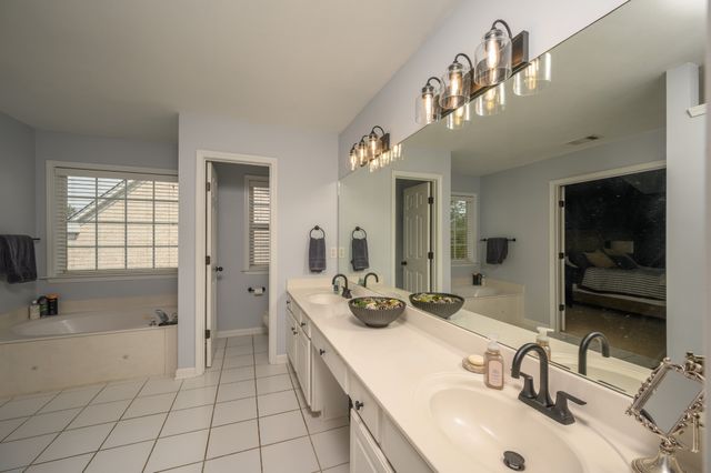 212 Sterling Oaks Pl, Brentwood, TN 37027