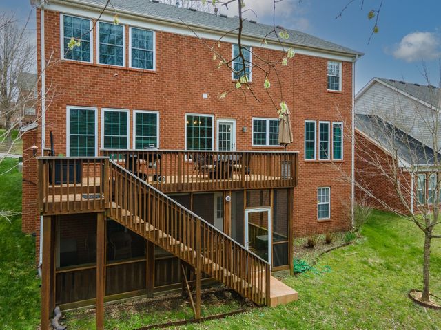 212 Sterling Oaks Pl, Brentwood, TN 37027