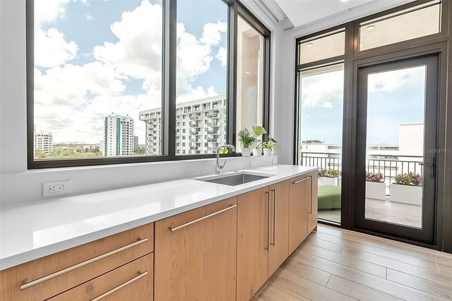 33 S PALM AVENUE 701, Sarasota, FL 34236