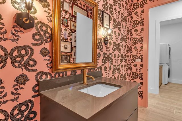 33 S PALM AVENUE 701, Sarasota, FL 34236