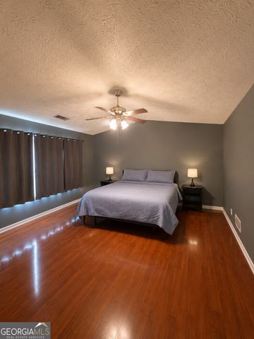 124 Heathrow Drive, Riverdale, GA 30274