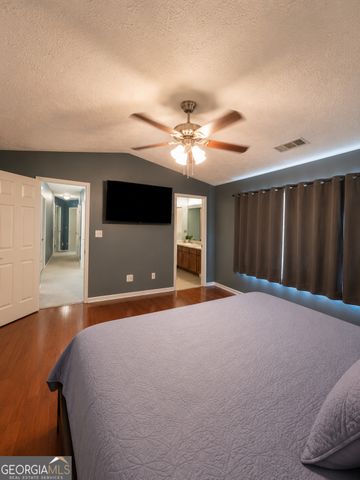 124 Heathrow Drive, Riverdale, GA 30274