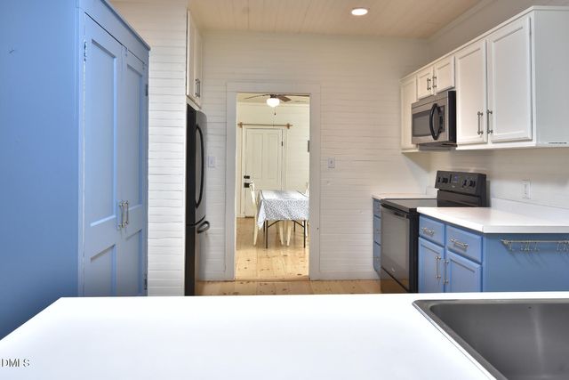 2487 Glencoe Street, Burlington, NC 27217