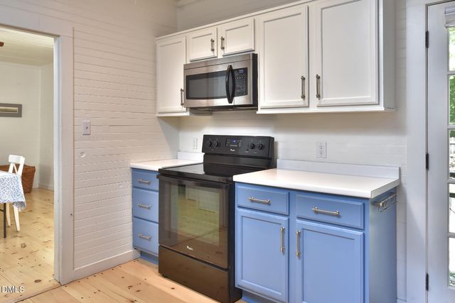 2487 Glencoe Street, Burlington, NC 27217