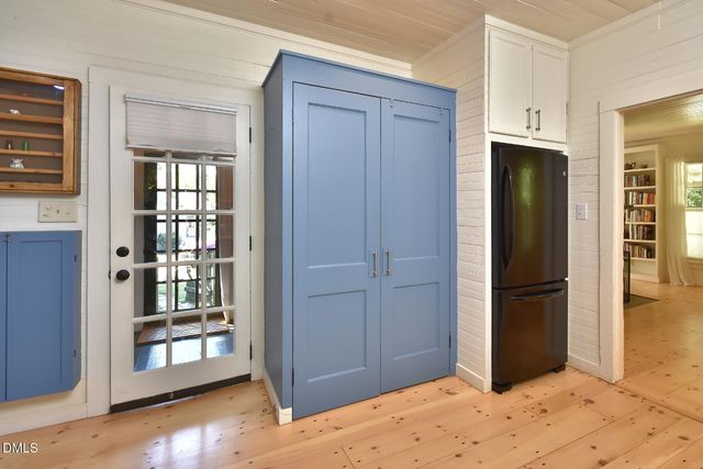 2487 Glencoe Street, Burlington, NC 27217