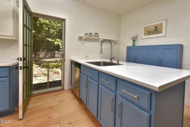2487 Glencoe Street, Burlington, NC 27217