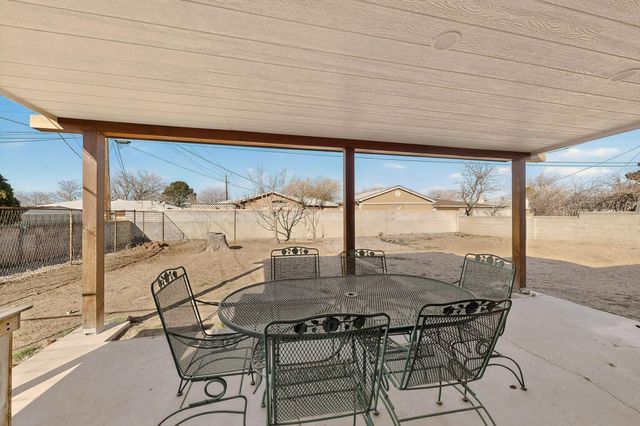 2315 Inez Drive NE, Albuquerque, NM 87110