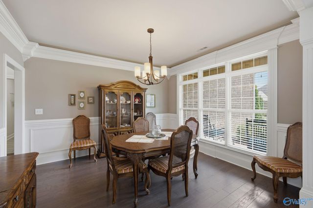 214 Legendwood Drive NW, Madison, AL 35757