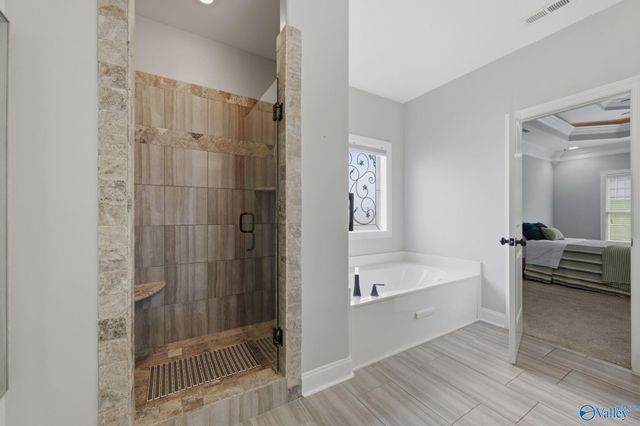 214 Legendwood Drive NW, Madison, AL 35757