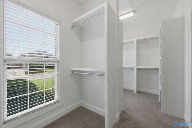 214 Legendwood Drive NW, Madison, AL 35757