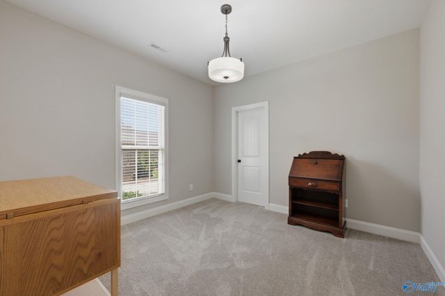 214 Legendwood Drive NW, Madison, AL 35757