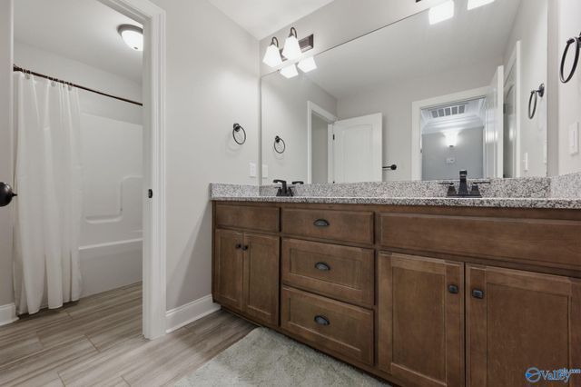 214 Legendwood Drive NW, Madison, AL 35757
