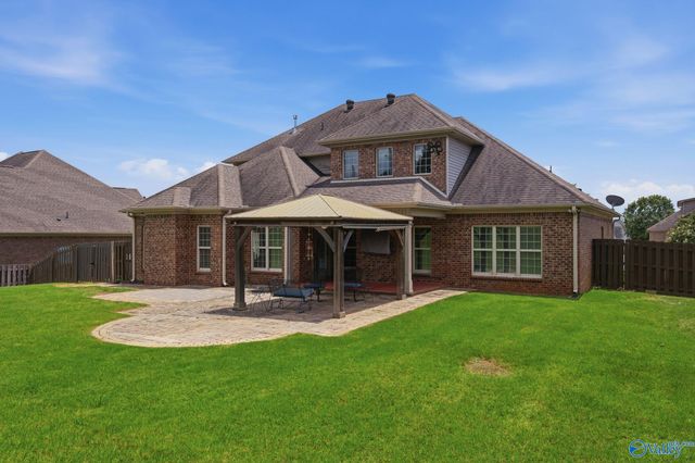 214 Legendwood Drive NW, Madison, AL 35757