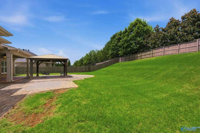 214 Legendwood Drive NW, Madison, AL 35757