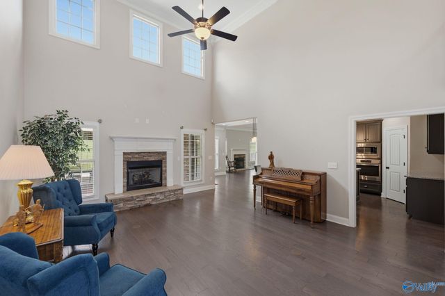 214 Legendwood Drive NW, Madison, AL 35757