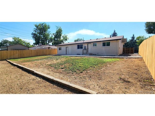 6520 Xavier Ct, Arvada, CO 80003