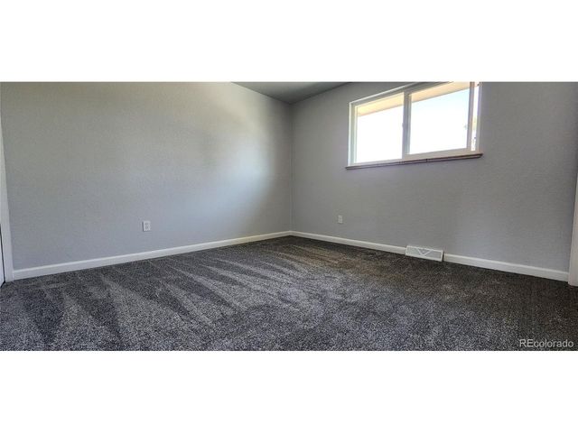 6520 Xavier Ct, Arvada, CO 80003